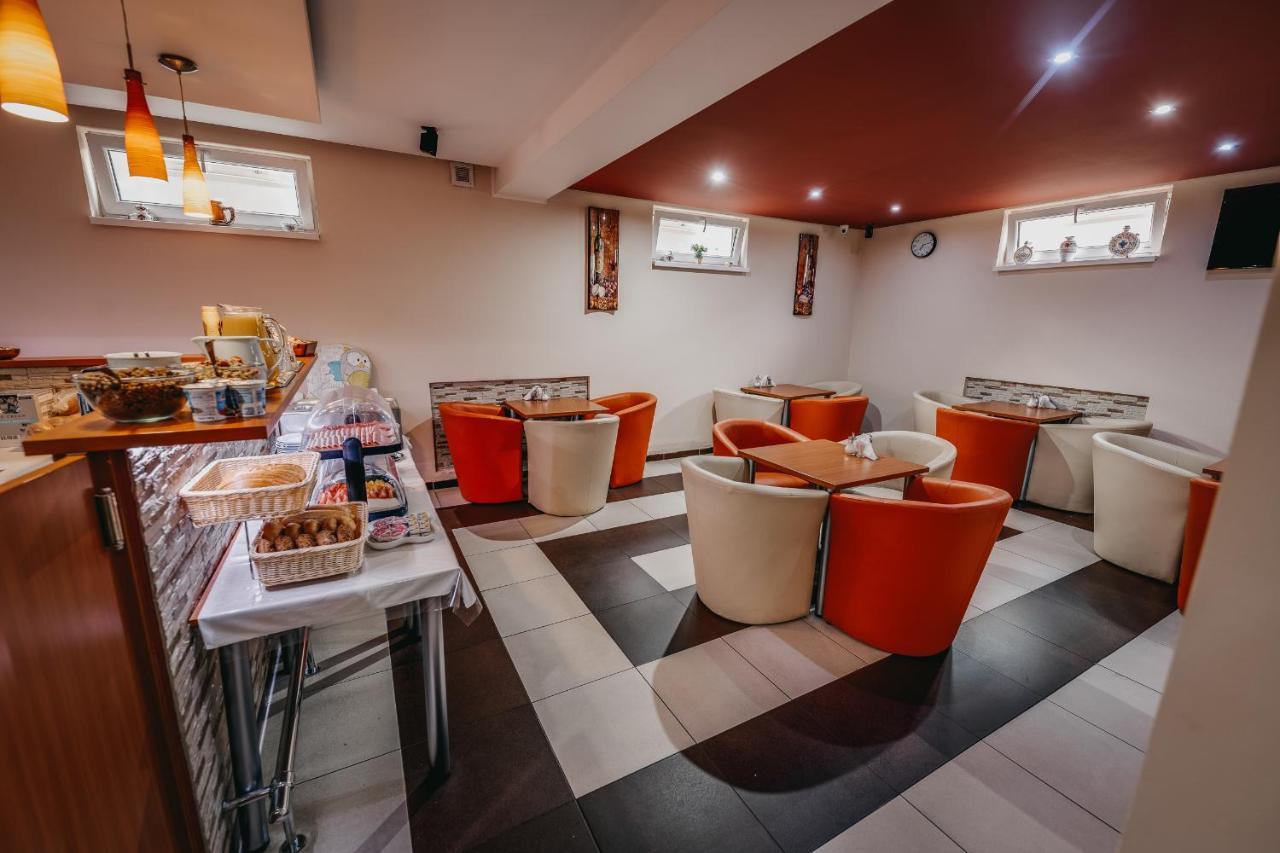 City Penzion Hotell Košice Eksteriør bilde